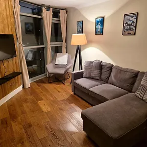 city-centre-2-bed-apartment.cardiffhotelswales.com/